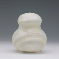 Recipient of the Medal of Honor with Purple Ribbon* "Washi Lamp" from a 100-year-old Lantern Maker