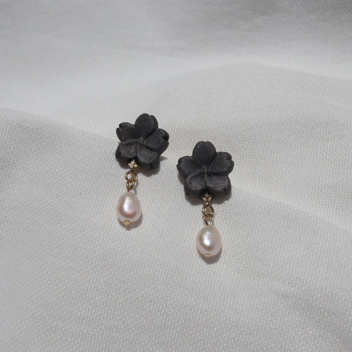 瓦×パール ピアス/イヤリング
