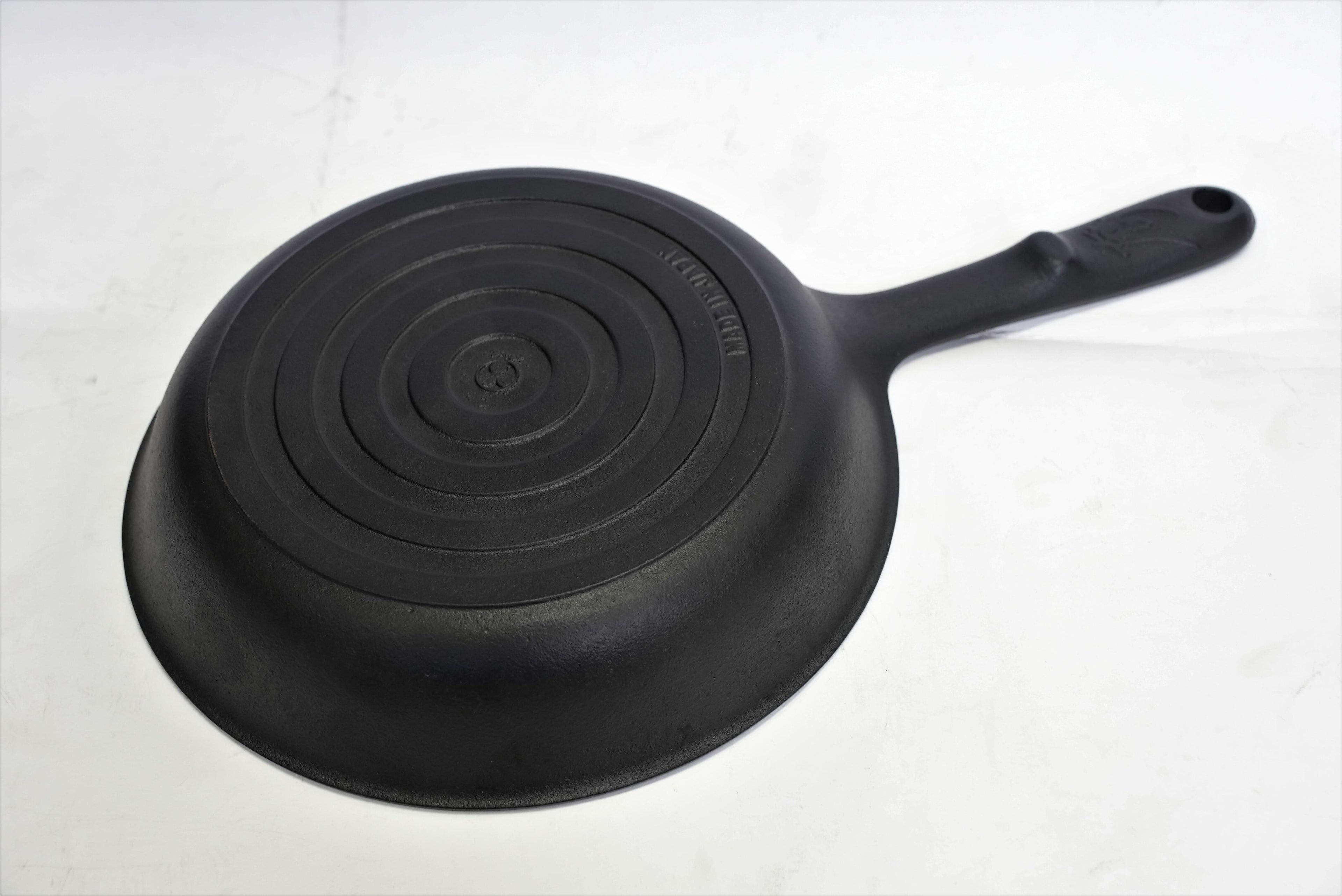 IH対応 1848年創業「南部鉄器」鉄分が取れるフライパン「麻の」22cm