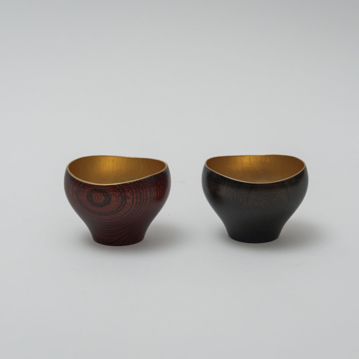 UNESCO Intangible Cultural Heritage Registered 'Yuragi' Gold Leaf Guinomi Sake Cup