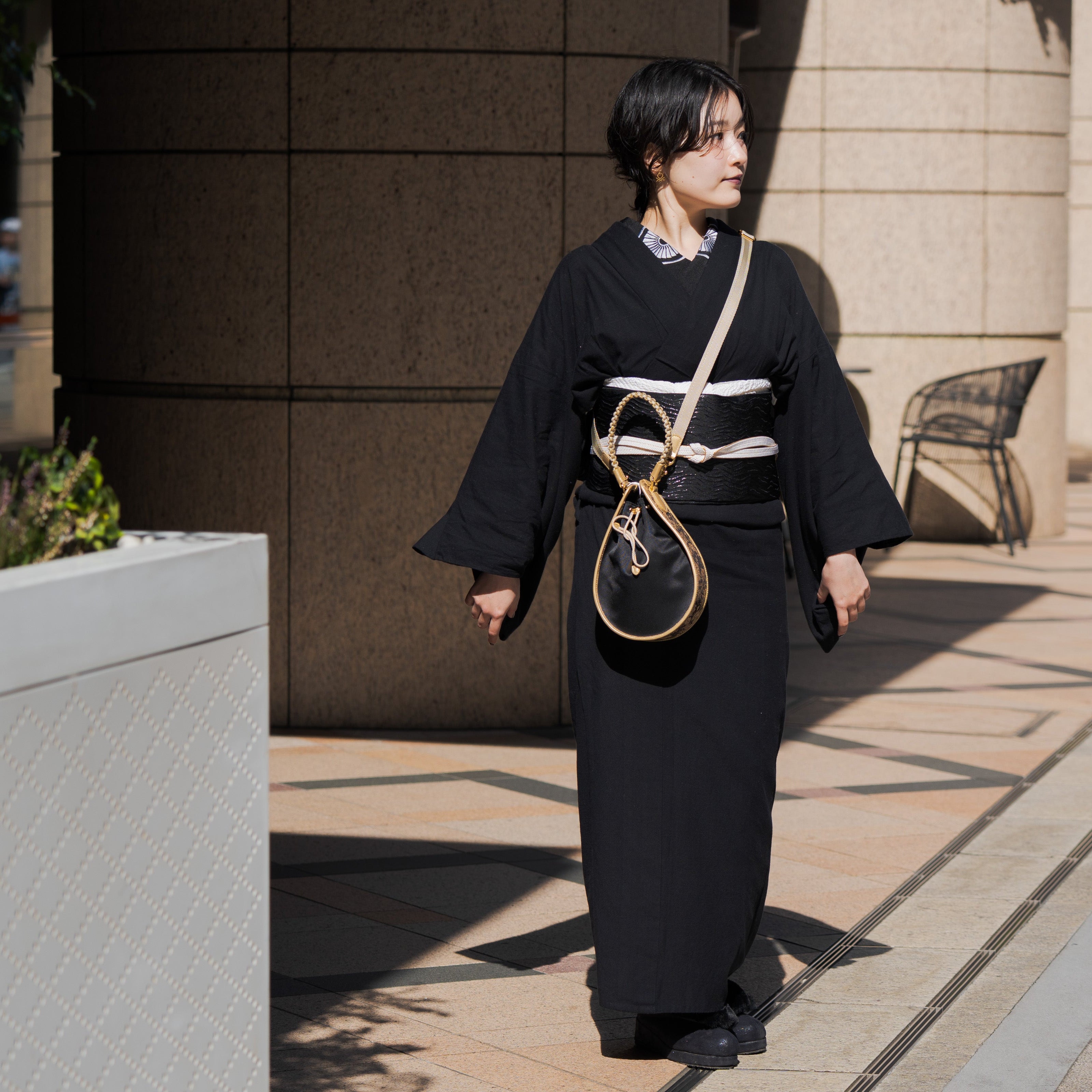 金彩友禅 京都の着物×デニムのしずくバック – Yesterday