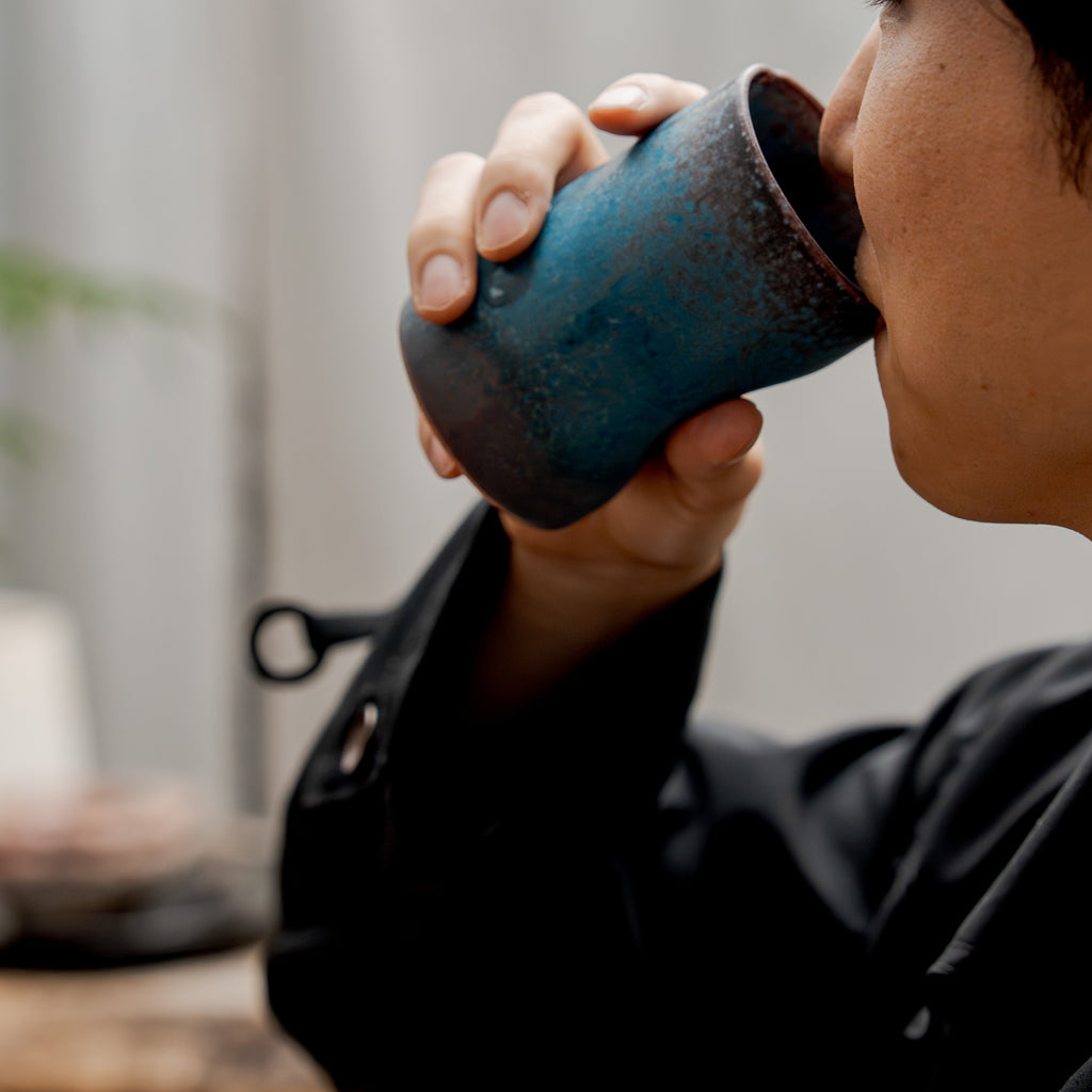 A cup that fits comfortably in your hand
