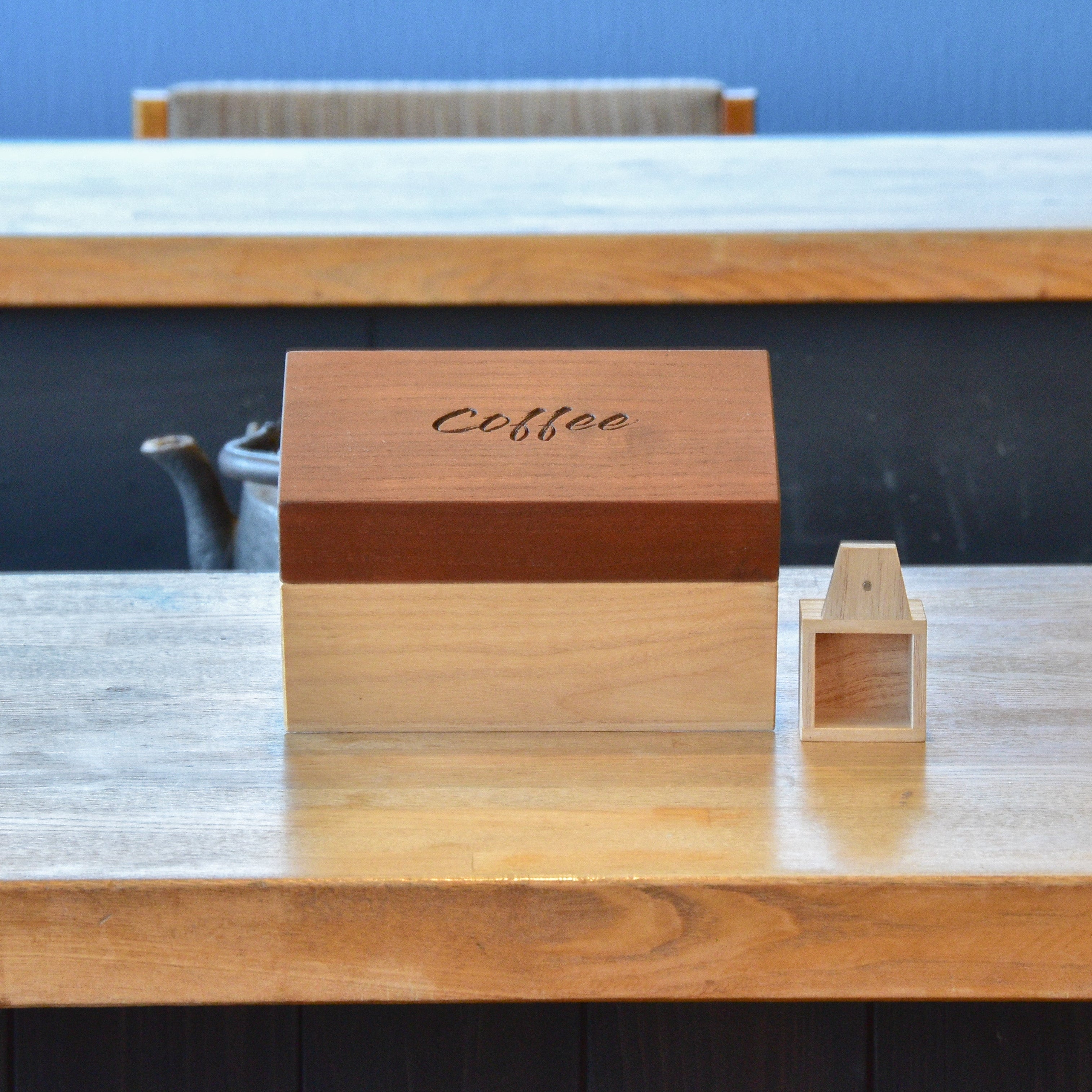 国産桐のコーヒーキャニスター 200g【強力な酸化防止効果、木材No.1の調湿効果】