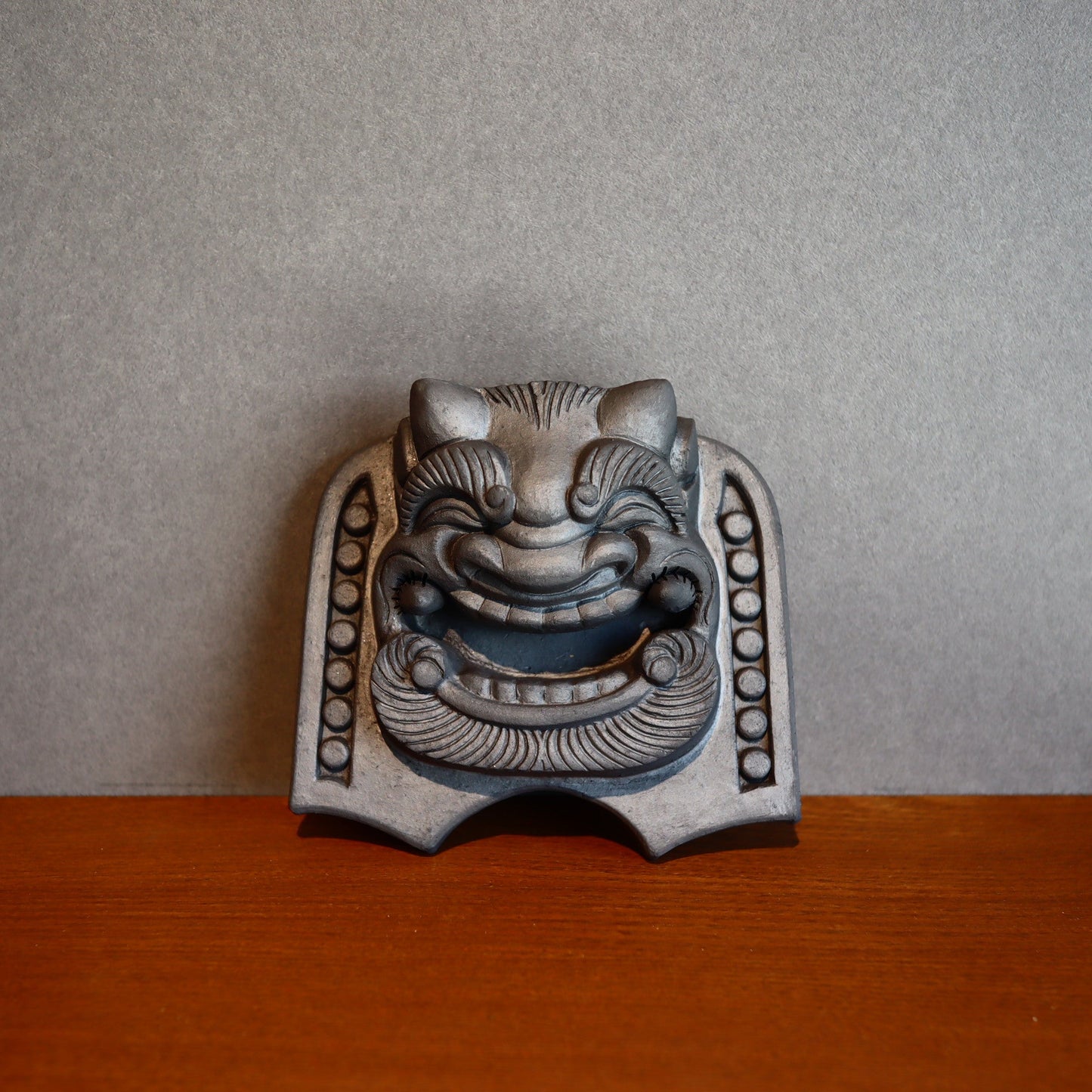 卓上鬼面< 笑 >七夕豪雨で消えた「清水の鬼瓦」