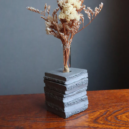 一輪指し 唯一の女性鬼師が作る「清水瓦」