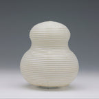 Recipient of the Medal of Honor with Purple Ribbon* "Washi Lamp" from a 100-year-old Lantern Maker